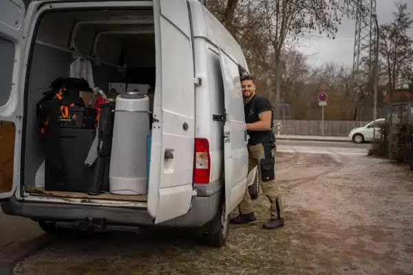 Team Studenten-Power Nürnberg mit Transporter