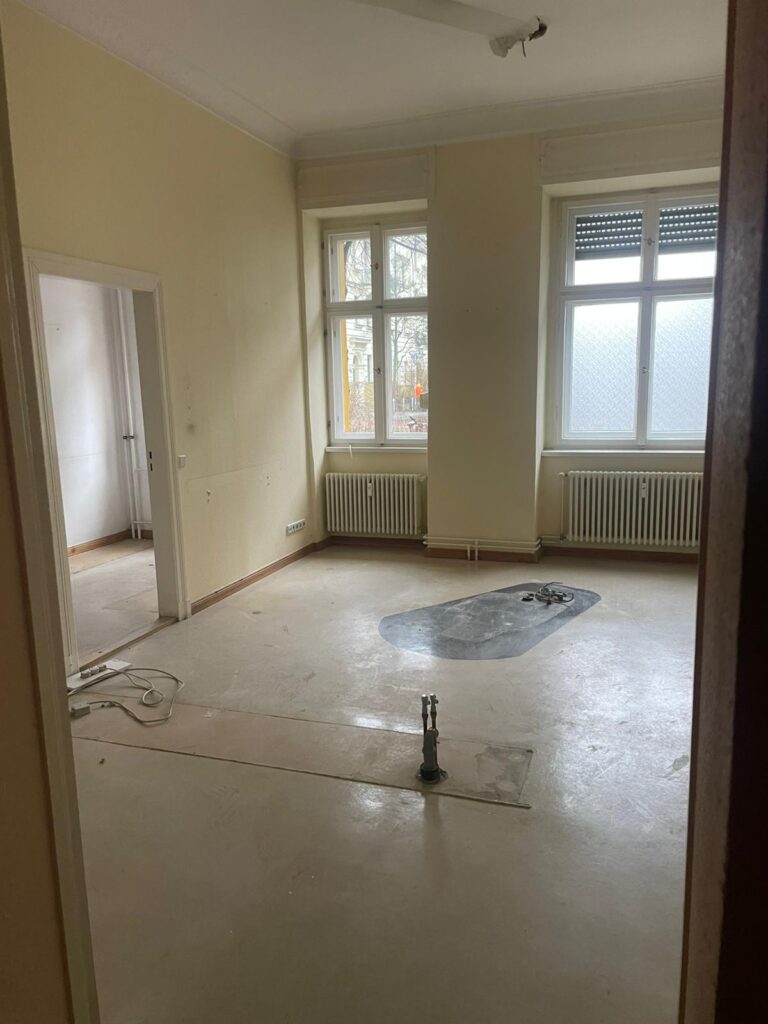 Referenz: Praxisauflösung Zahnarzt Berlin - Nachher Referenz: Praxisauflösung Zahnarzt Berlin - Nachher